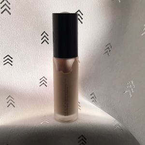 Becca backlight priming filter